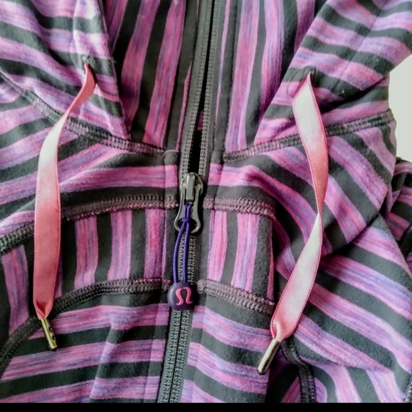 Lululemon • in stride purple + black striped jacket with hood + zipper pockets🤩 - Picture 4 of 8